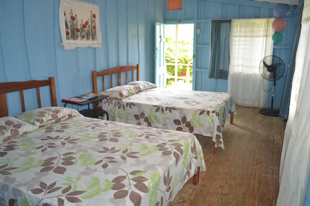 La Ballena Roja Guest House And Cafe Uvita Szoba fotó